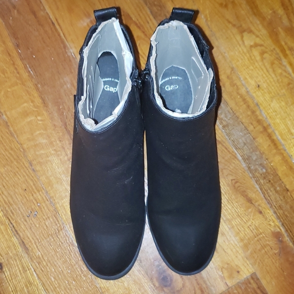 GAP Shoes - Gap shoe boots